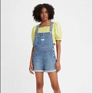 Levi’s Vintage Women’s Shortalls size XS